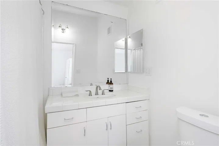 11543 Laurelcrest Drive, Studio City, California 91604
