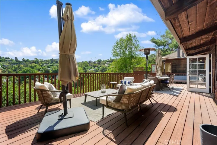 11543 Laurelcrest Drive, Studio City, California 91604