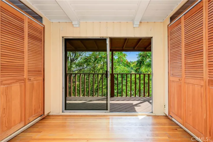 11543 Laurelcrest Drive, Studio City, California 91604