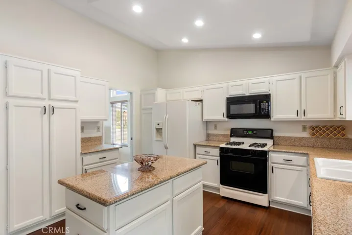 27508 Terrytown Road, Menifee, California 92586