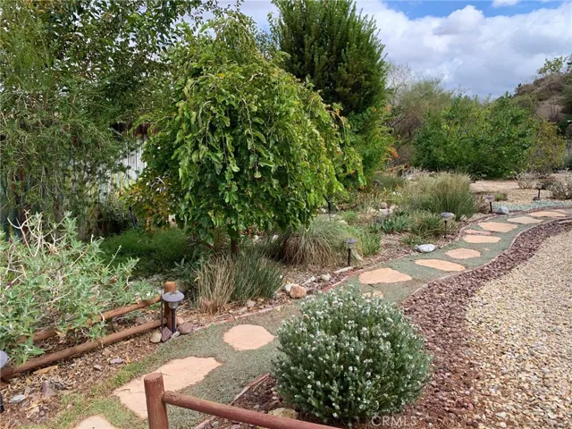 15004 Daffodil Avenue, Canyon Country, California 91387