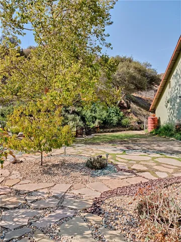garden path