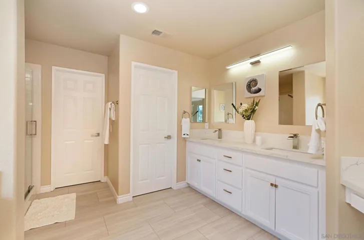 16156 Cayenne Creek Rd, San Diego, California 92127