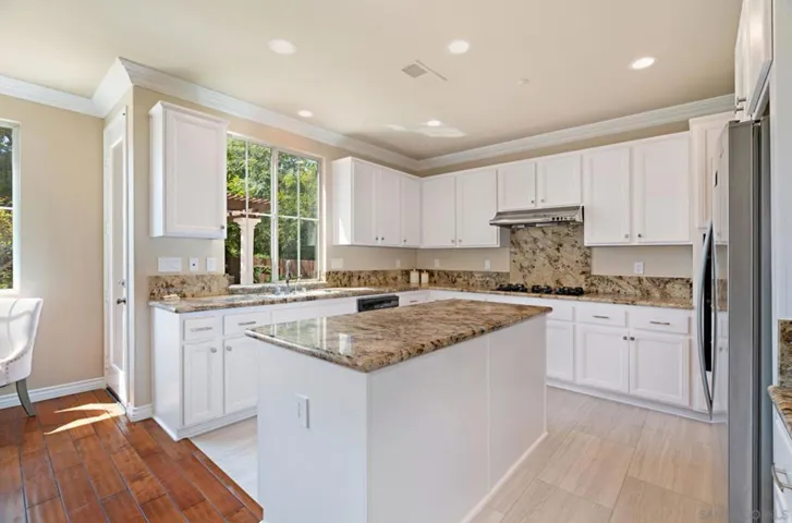 16156 Cayenne Creek Rd, San Diego, California 92127
