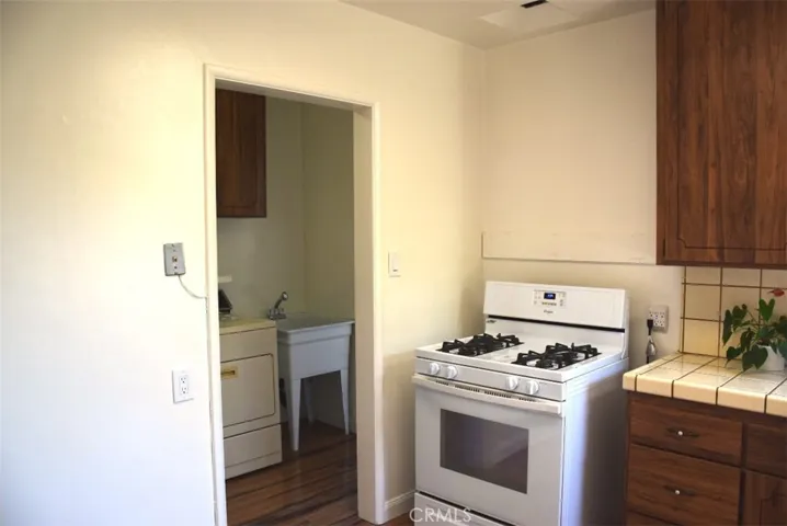 5514 W 122nd Street, Hawthorne, California 90250