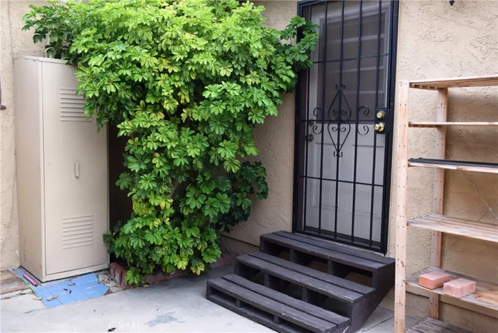 5514 W 122nd Street, Hawthorne, California 90250