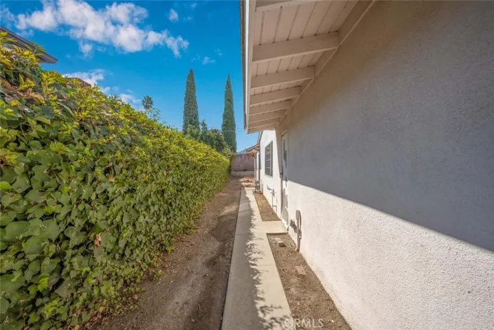 side yard