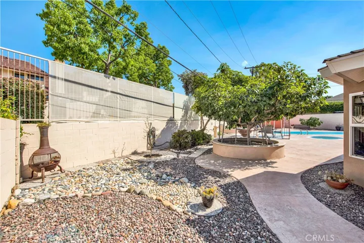 9853 Toucan Circle, Fountain Valley, California 92708