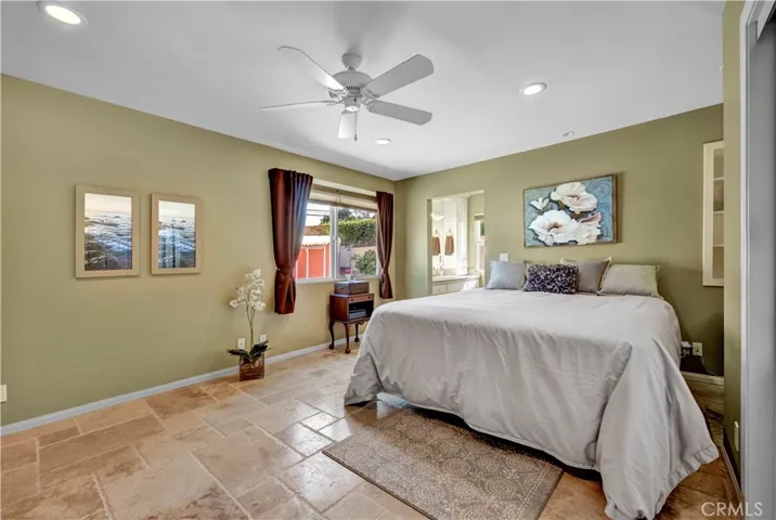9853 Toucan Circle, Fountain Valley, California 92708