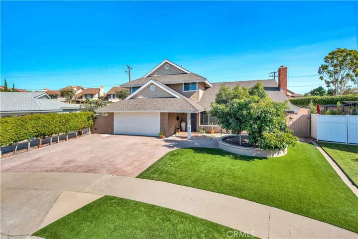 9853 Toucan Circle, Fountain Valley, California 92708