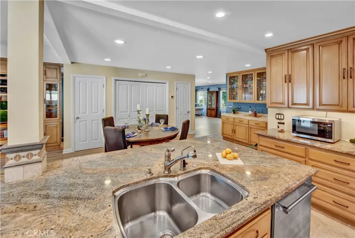 9853 Toucan Circle, Fountain Valley, California 92708
