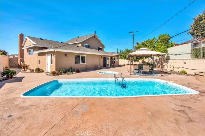 9853 Toucan Circle, Fountain Valley, California 92708
