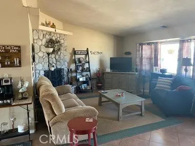 18669 Danbury Avenue, Hesperia, California 92345