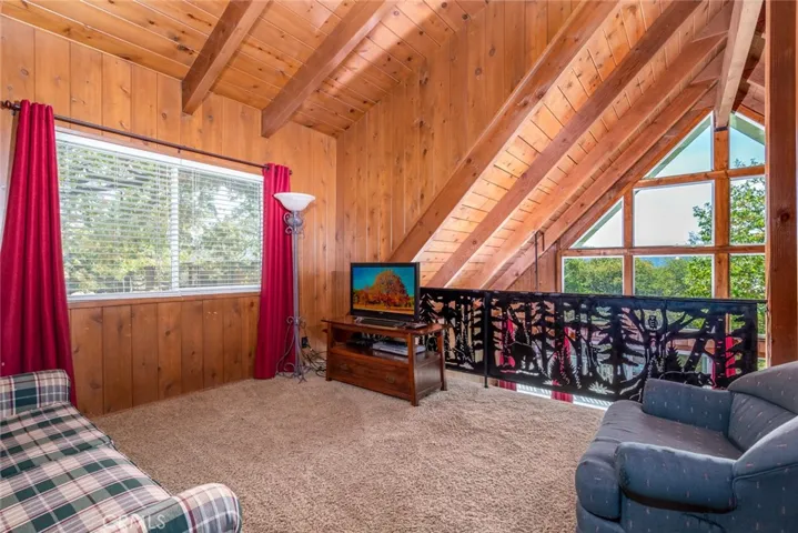 1208 Yosemite Drive, Lake Arrowhead, California 92352