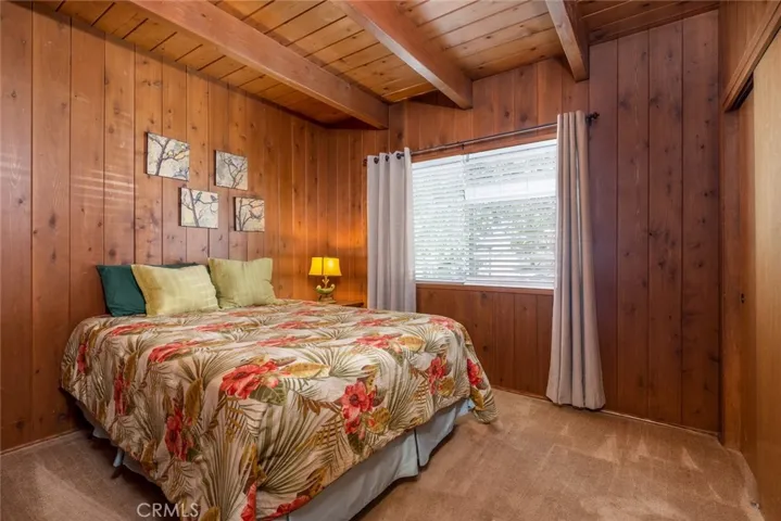 1208 Yosemite Drive, Lake Arrowhead, California 92352