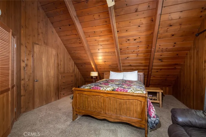 1208 Yosemite Drive, Lake Arrowhead, California 92352