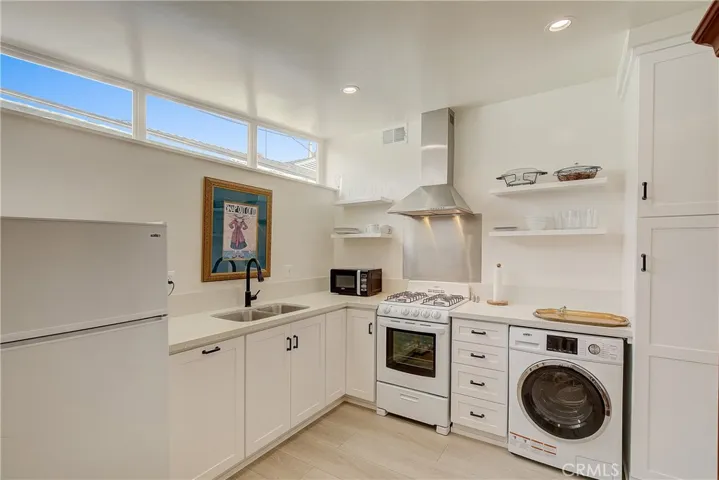 15519 Halcourt Avenue, Norwalk, California 90650