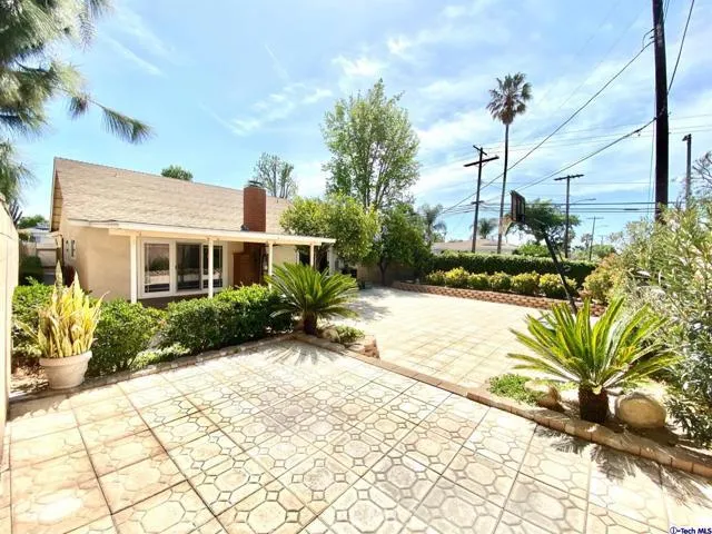 8201 Mary Ellen Avenue, North Hollywood, California 91605