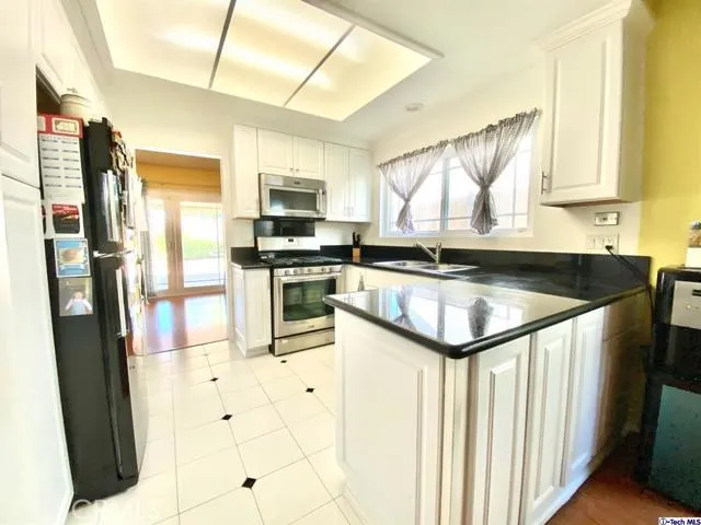 8201 Mary Ellen Avenue, North Hollywood, California 91605