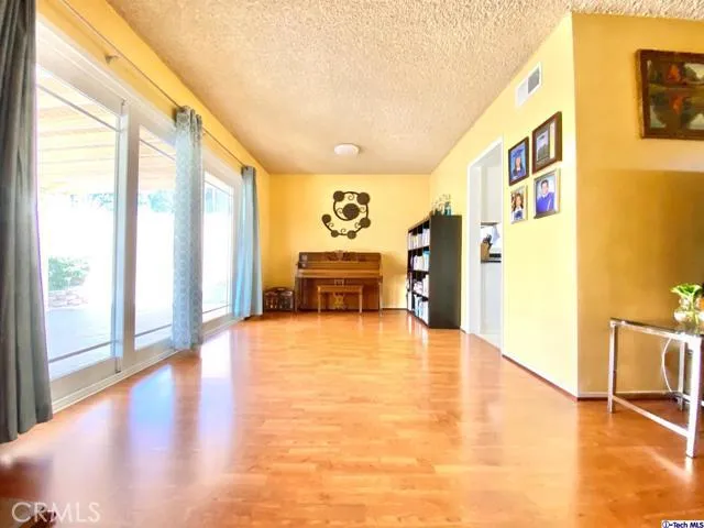8201 Mary Ellen Avenue, North Hollywood, California 91605