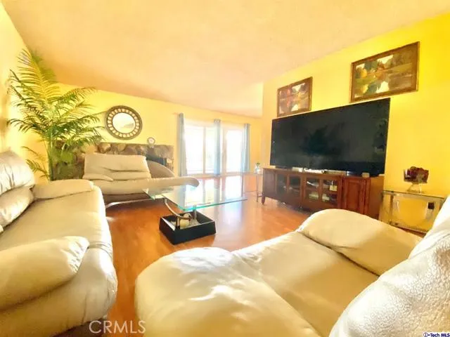8201 Mary Ellen Avenue, North Hollywood, California 91605