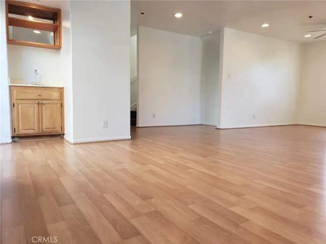 1660 W 220th Street 1, Torrance, California 90501