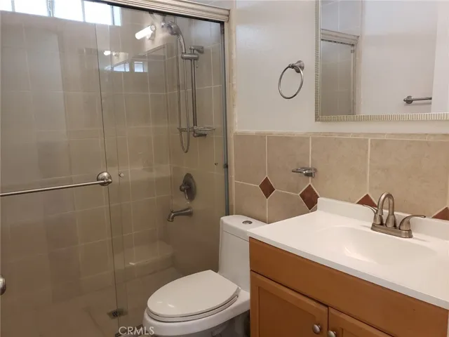 1660 W 220th Street 1, Torrance, California 90501