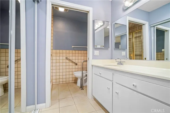9930 Owensmouth Avenue 3, Chatsworth, California 91311