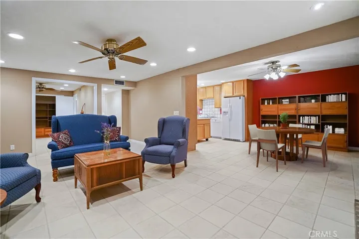 9930 Owensmouth Avenue 3, Chatsworth, California 91311