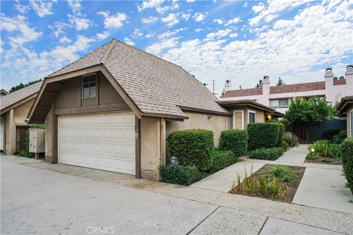 9930 Owensmouth Avenue 3, Chatsworth, California 91311