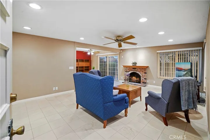 9930 Owensmouth Avenue 3, Chatsworth, California 91311