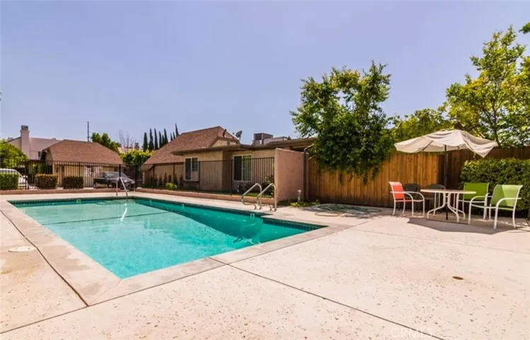 9930 Owensmouth Avenue 3, Chatsworth, California 91311