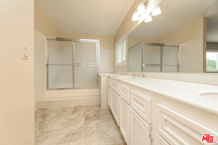17902 Wellbank Lane, Huntington Beach, California 92649
