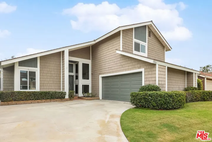 17902 Wellbank Lane, Huntington Beach, California 92649