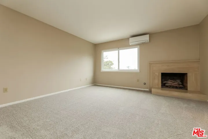 17902 Wellbank Lane, Huntington Beach, California 92649