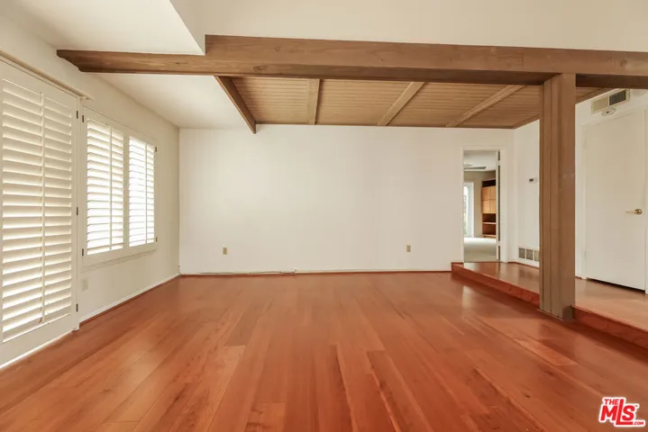 17902 Wellbank Lane, Huntington Beach, California 92649