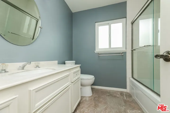 17902 Wellbank Lane, Huntington Beach, California 92649