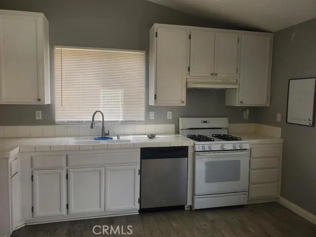 13112 Princeton Drive, Victorville, California 92392