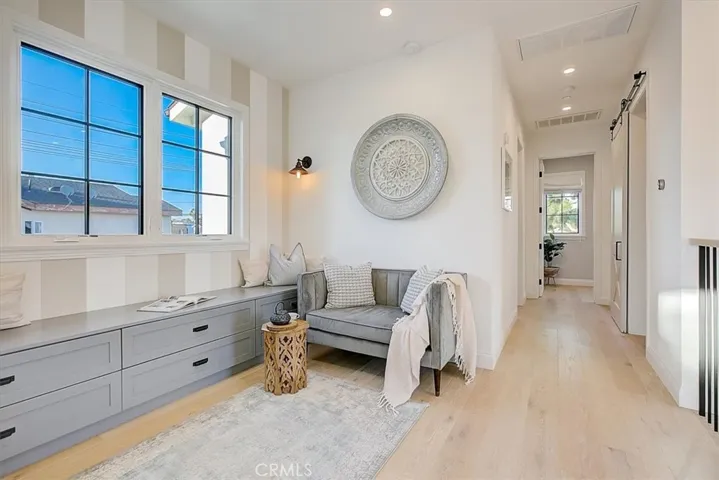 3513 Ashwood Avenue, Los Angeles, California 90066