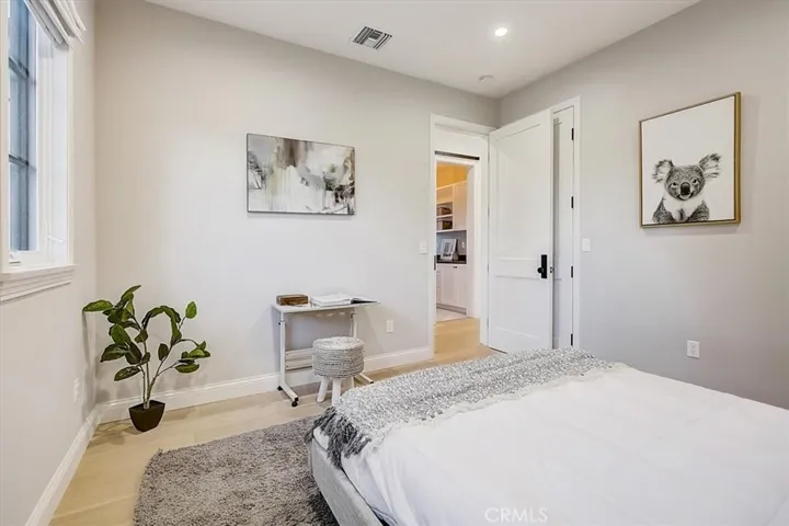 3513 Ashwood Avenue, Los Angeles, California 90066