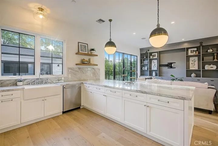 3513 Ashwood Avenue, Los Angeles, California 90066