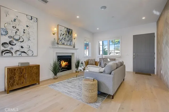 3513 Ashwood Avenue, Los Angeles, California 90066