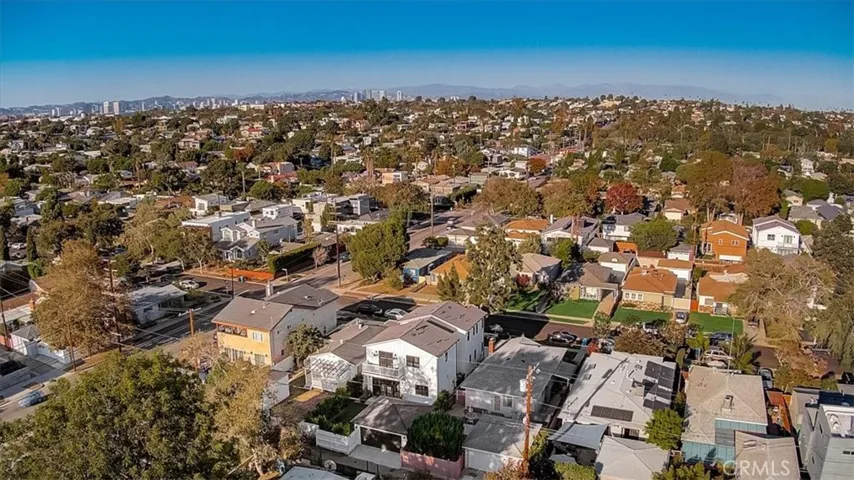 3513 Ashwood Avenue, Los Angeles, California 90066