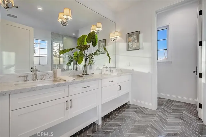 3513 Ashwood Avenue, Los Angeles, California 90066