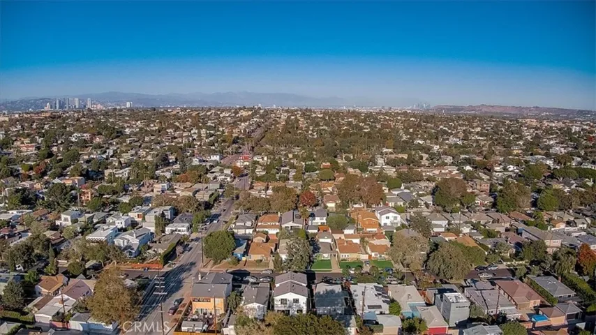 3513 Ashwood Avenue, Los Angeles, California 90066
