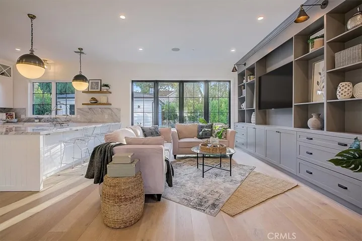 3513 Ashwood Avenue, Los Angeles, California 90066