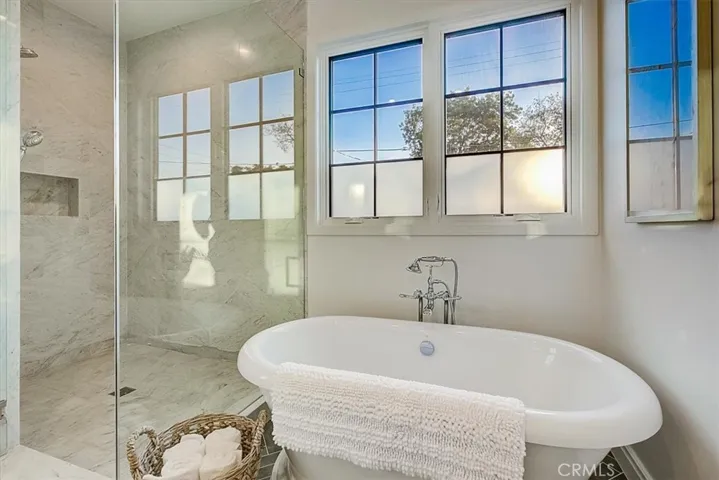 3513 Ashwood Avenue, Los Angeles, California 90066