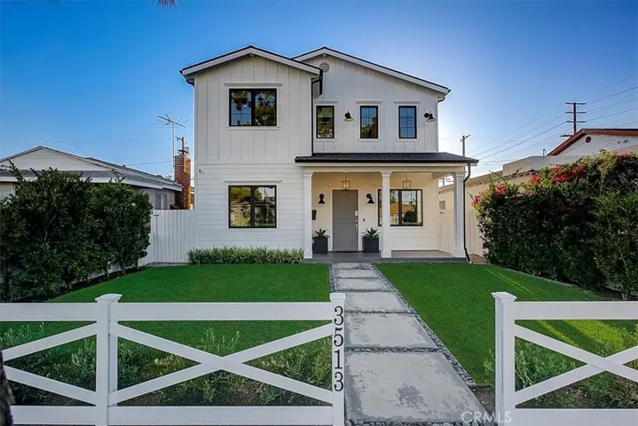 3513 Ashwood Avenue, Los Angeles, California 90066
