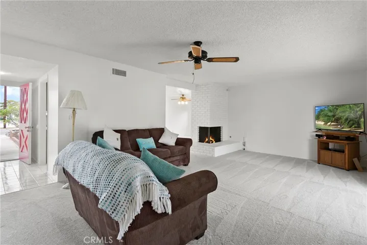 6252 Navajo Road, Westminster, California 92683