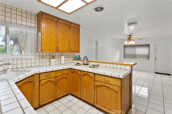 6252 Navajo Road, Westminster, California 92683